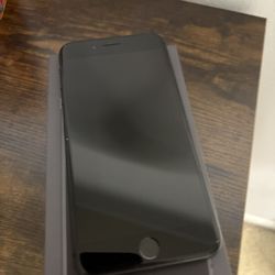 iPhone 8 Plus
