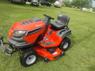 48"DXLS Husqvarna riding lawnmower with Kawasaki motor and fabricated deck 1400 cash firm