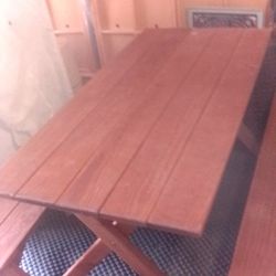 New Wooden Picnick Table