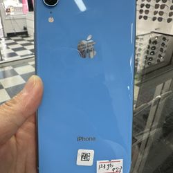 apple iPhone XR 128GB Unlocked Selling By Store 