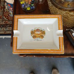 Vintage Cigar Ashtray 