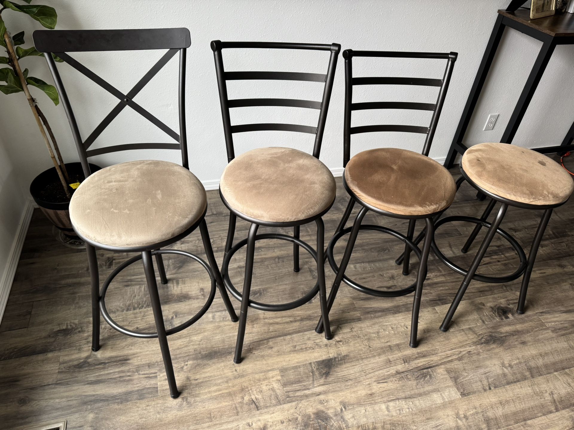 Swivel bar stools 