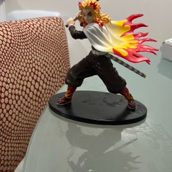 Rengoku Statue Kby Demon Slayer