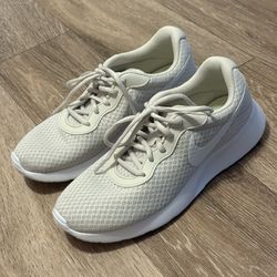 Women’s Nike Shoes