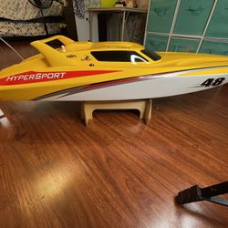 Zenoah Hypersport R/C Boat