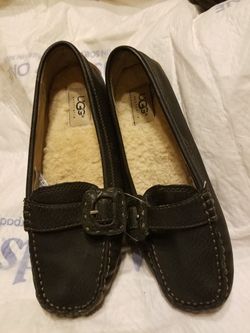 Ugg drivin shoe sz7