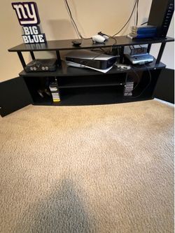 Entertainment center
