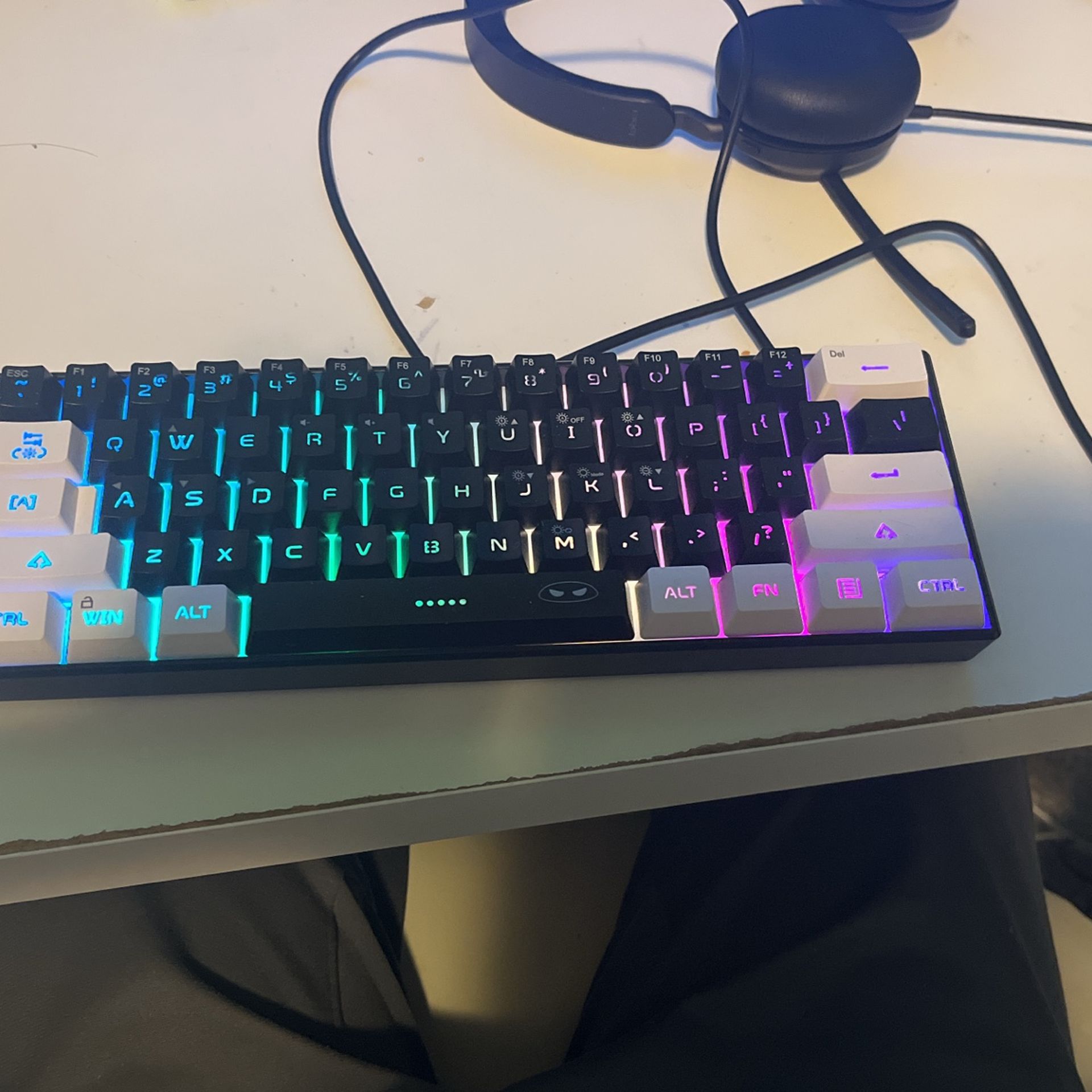 Magegee Gaming Keyboard 