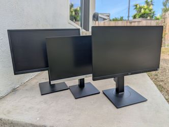 24" monitors