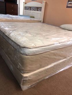 New royal Memory Foam Pillowtop Queen Size Set