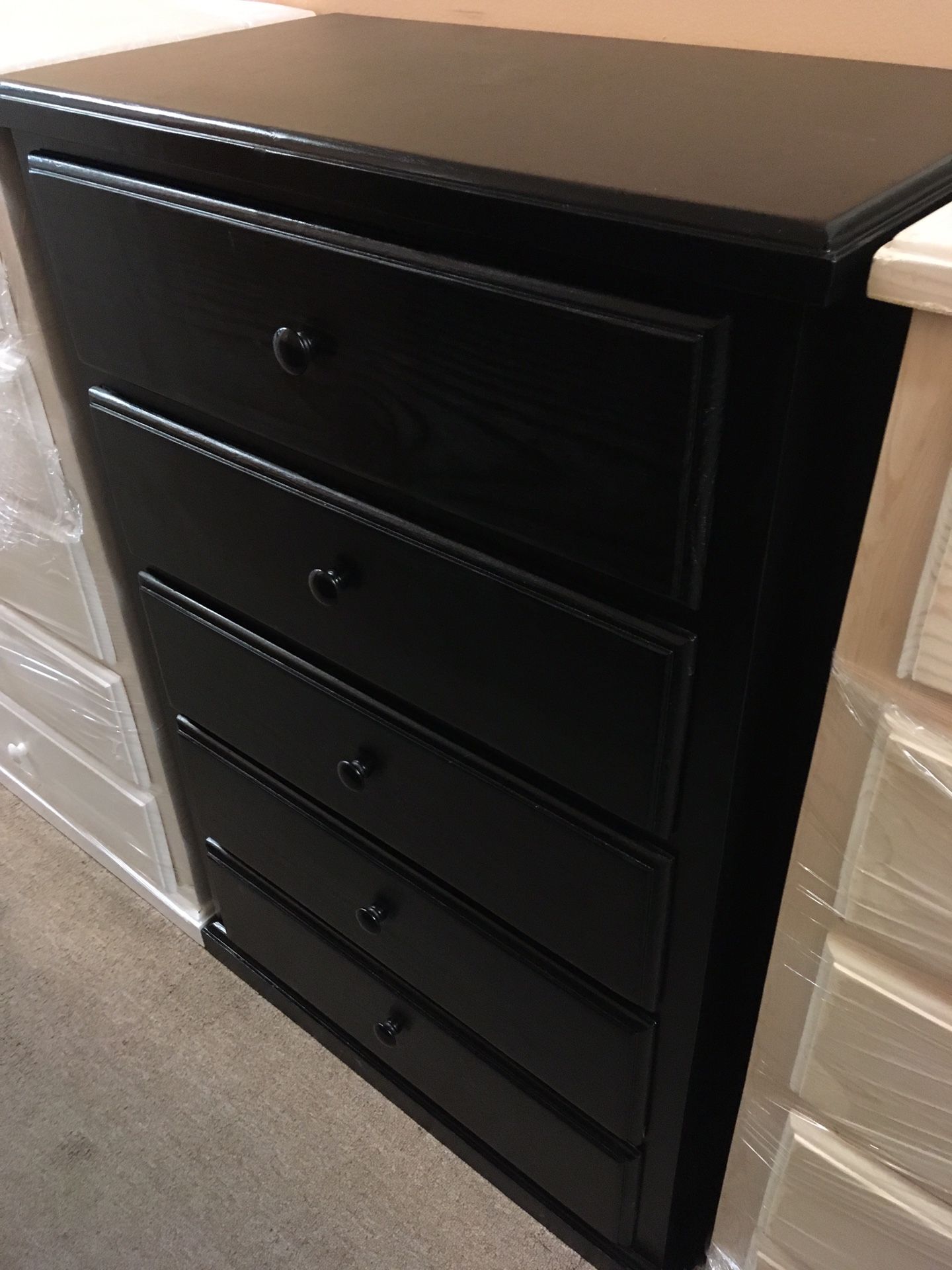 New pinewood 5 drawer dresser