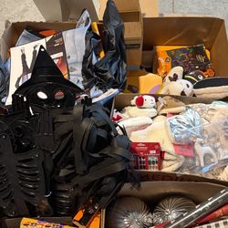 146 PCS Halloween & Christmas Resale Lot – Only $150 (Bulk Deal)