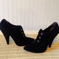 JANET AND JANET PUMPS SIZE 39/ 8.5