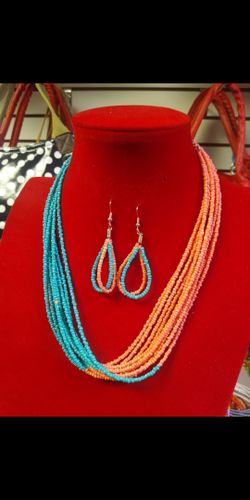 Necklace set