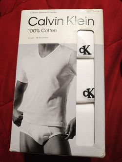 Calvin Klein Pack 5  Size Small ($50 )