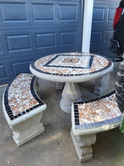 Mesa De Cemento Y Ceramica Nueva