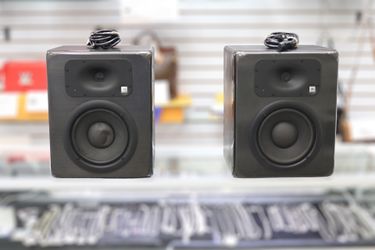JBL LSR28P 8-Inch Powered Studio Monitor Pair (Local Pickup Only) - Pre-Owned