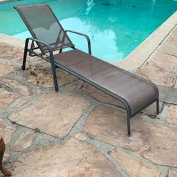 Chaise Lounge
