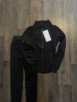 ESSENTIALS SET