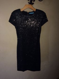 Alice and Olivia sequin snakeskin pattern black dress Size small