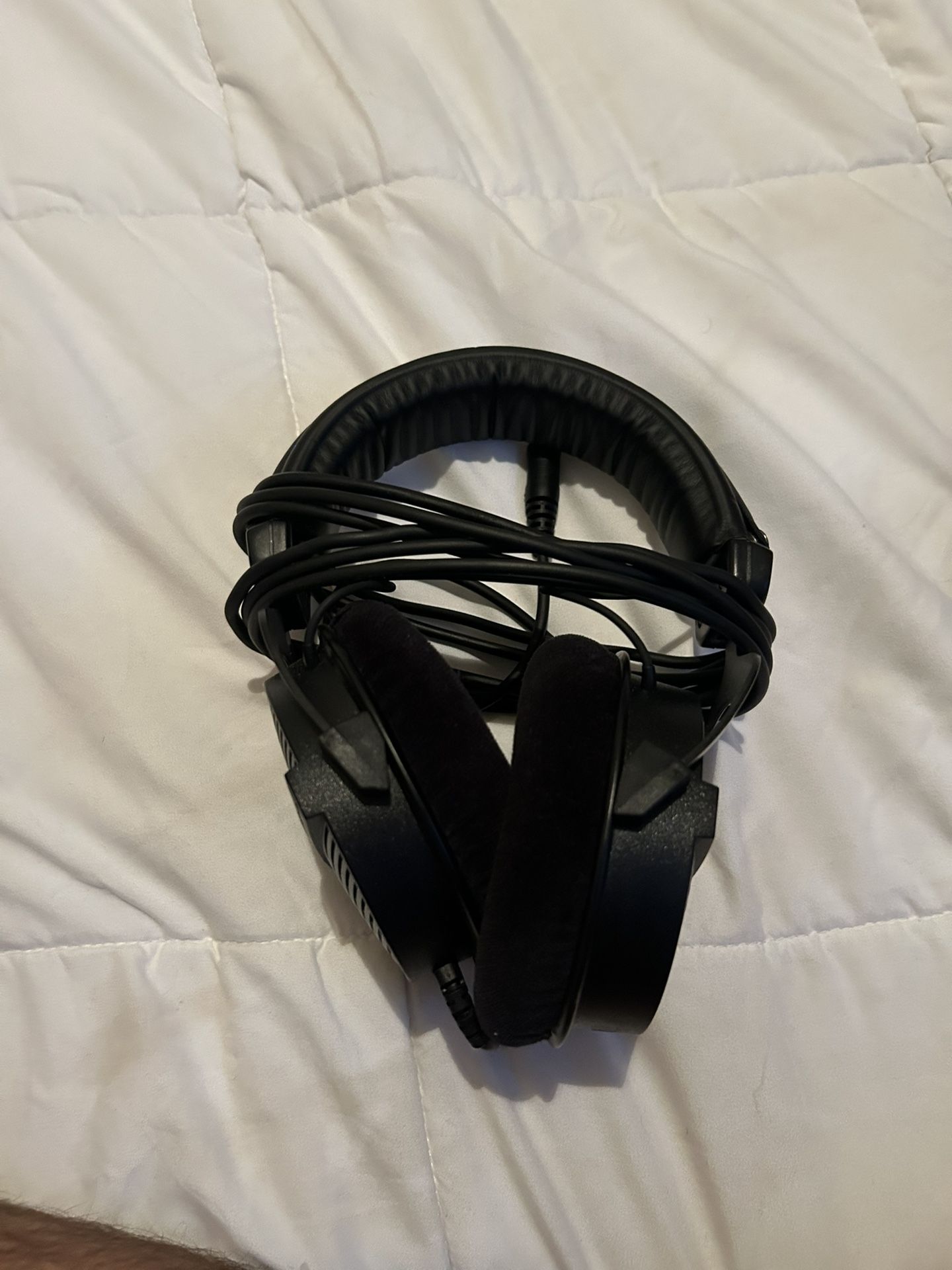 DT 990 Pro Studio Headset (Like New)