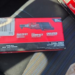 Milwaukee M12 3/8 Ratchet