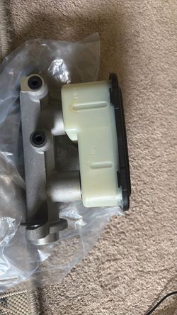 Brake Master Cylinder for Chevy Express van