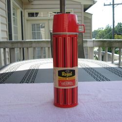 Vintage Regal Metal Vacuum Bottle 28 Oz. By Thermos # 2429~Unused!
