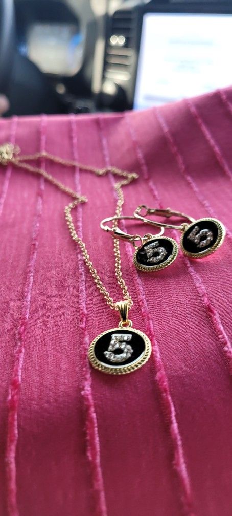 N°5 Necklace & Earring Set