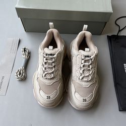 Balenciaga Triple S Sneakers 3 