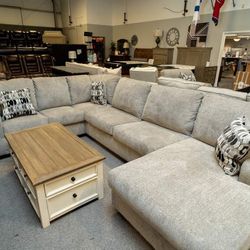 Ballinasloe Platinum Sectional /couch 
