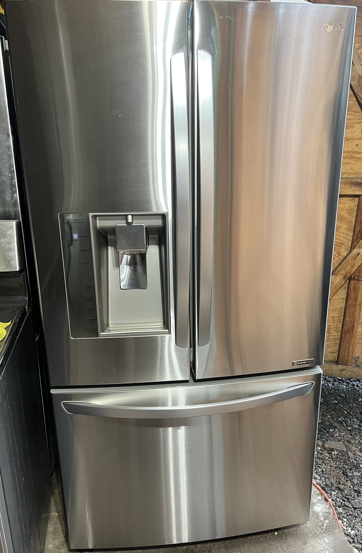 LG 36 Inch Mega Capacity 3-Door French Door Refrigerator (32 cu.ft.)