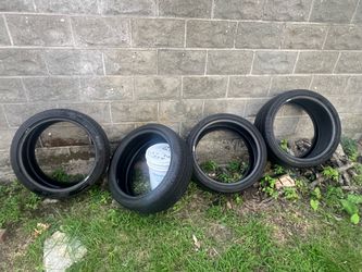 Pirelli Pzero all season tires 275/35/20(2) and 245/40/20(2)