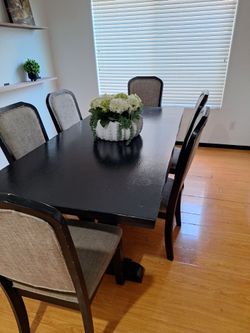 Dinning room set 6 chairs