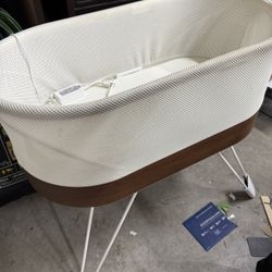 Snoo Bassinet 