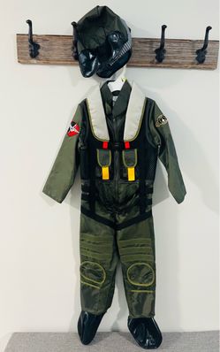 Pilot costume for children.