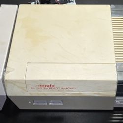 Super Nintendo & NES ×3 Consoles - For Repair or Parts