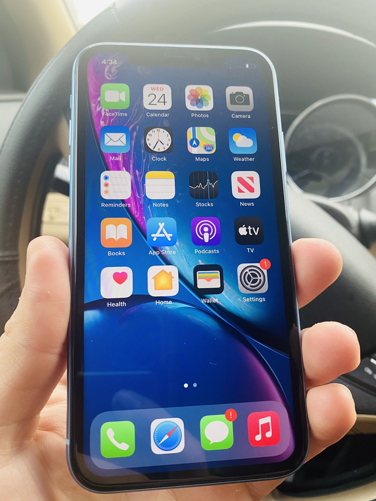 Iphone XR Unlocked 64gb ( 5🌟🌟🌟🌟🌟 Seller )