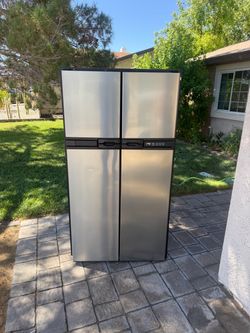 Norcold 4 door RV refrigerator