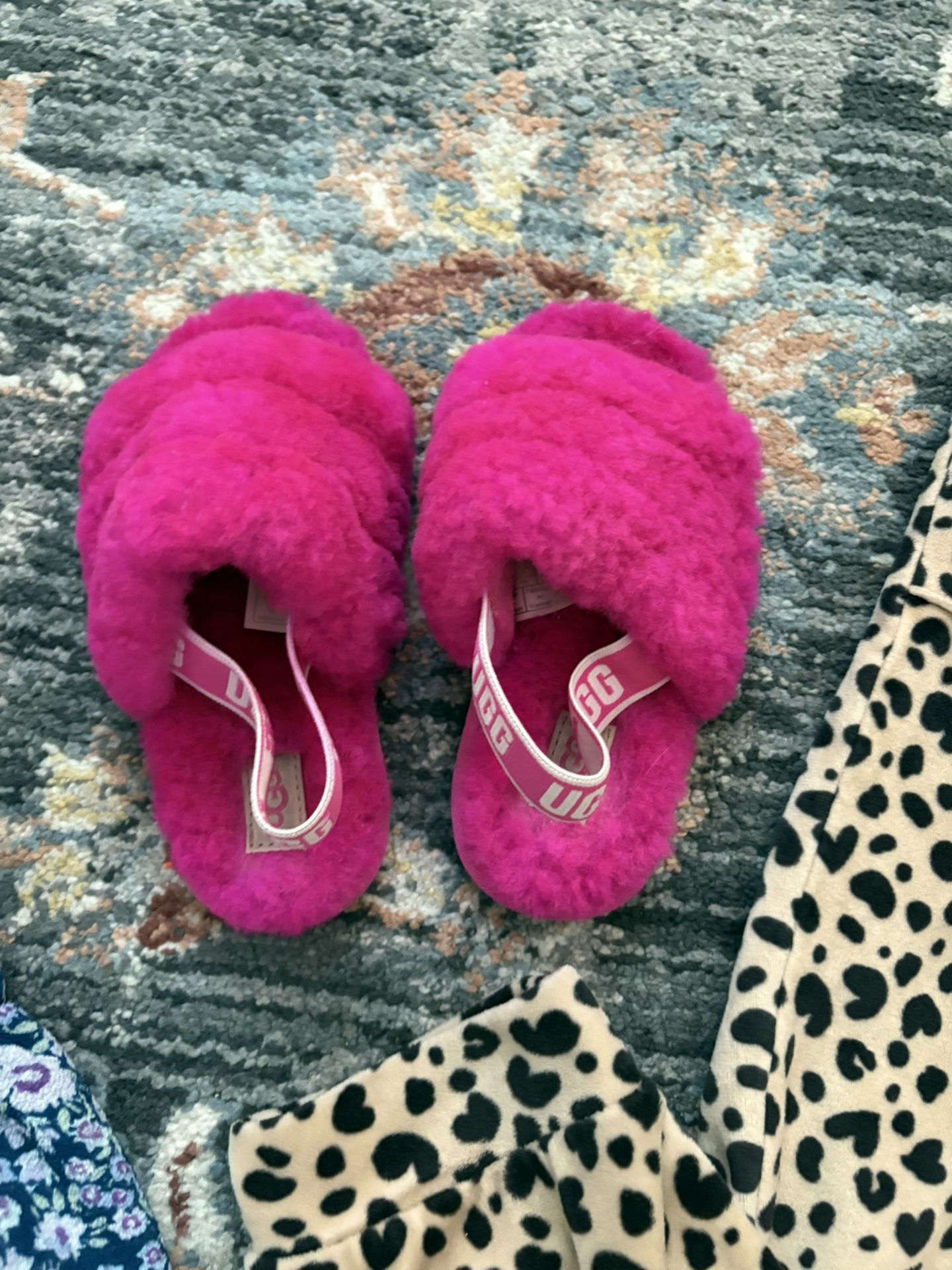 UGG- 11 Girls