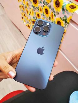 iPhone 15 Pro Max 128GB Unlocked like new - Under warranty | FlexEmarket Holidays Sale!