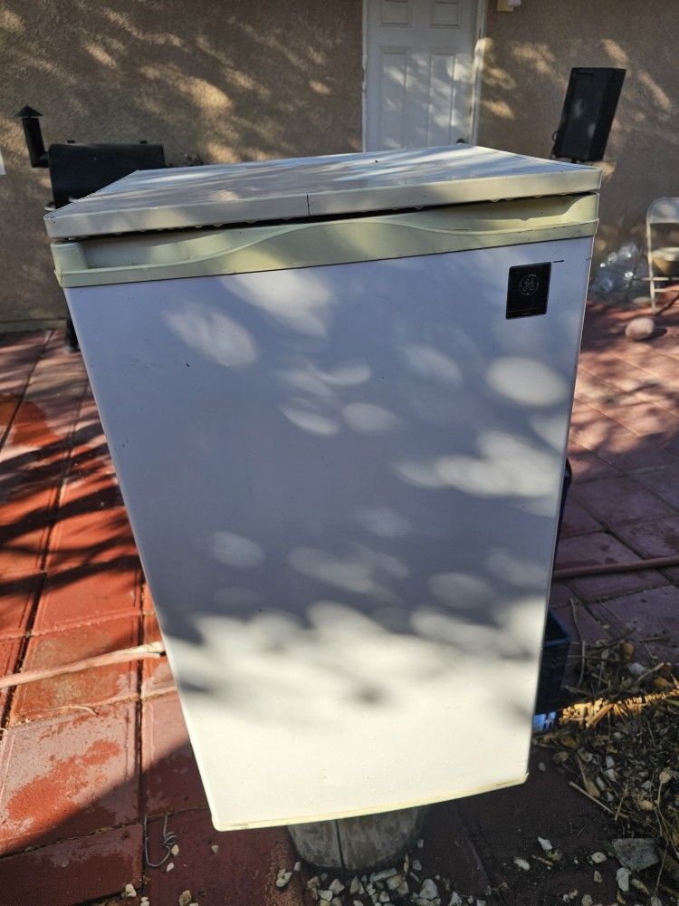 Mini Fridge