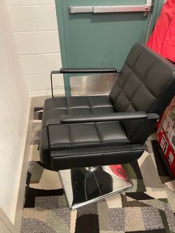 Stylist chair
