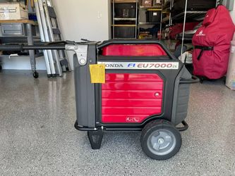 Honda Ultra Quiet EU7000iS Inverter Generator