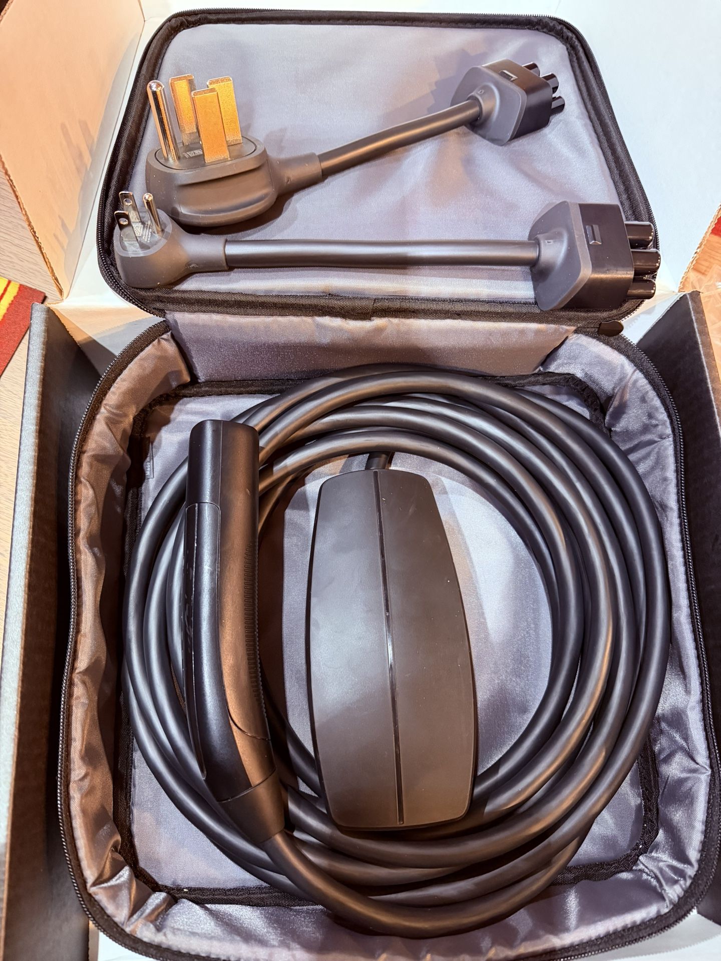 Tesla Mobile Charger