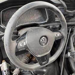 2021  Volkswagen Jetta driver air bag w clock spring and steering wheel