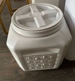 Gamma2 Vittles Vault Pet Food Container - 25 lb Airtight Storage
