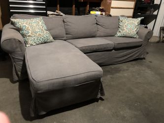 Gray sectional w movable chaise washable covers