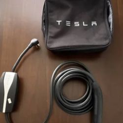 Tesla Mobile Charger 