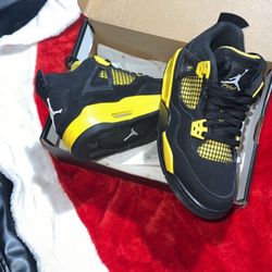 Youth / Kids Jordans  Size 5.5 